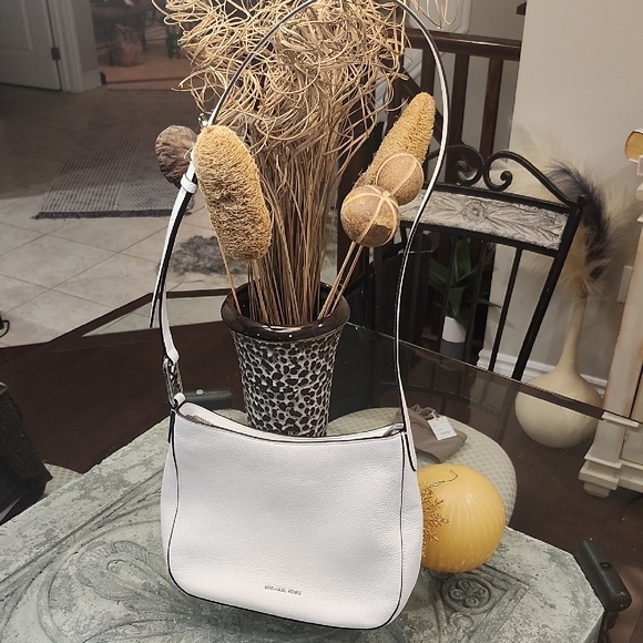 Michael KORS Kensington Large Pebbled Leather Hobo Shoulder Bag WHITE - Picture 3 of 14